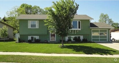 Building Photo - 1641 Minuteman Dr