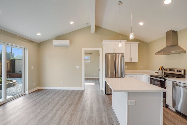 Building Photo - Pet Friendly | Built in 2020 | San Jose Ex...