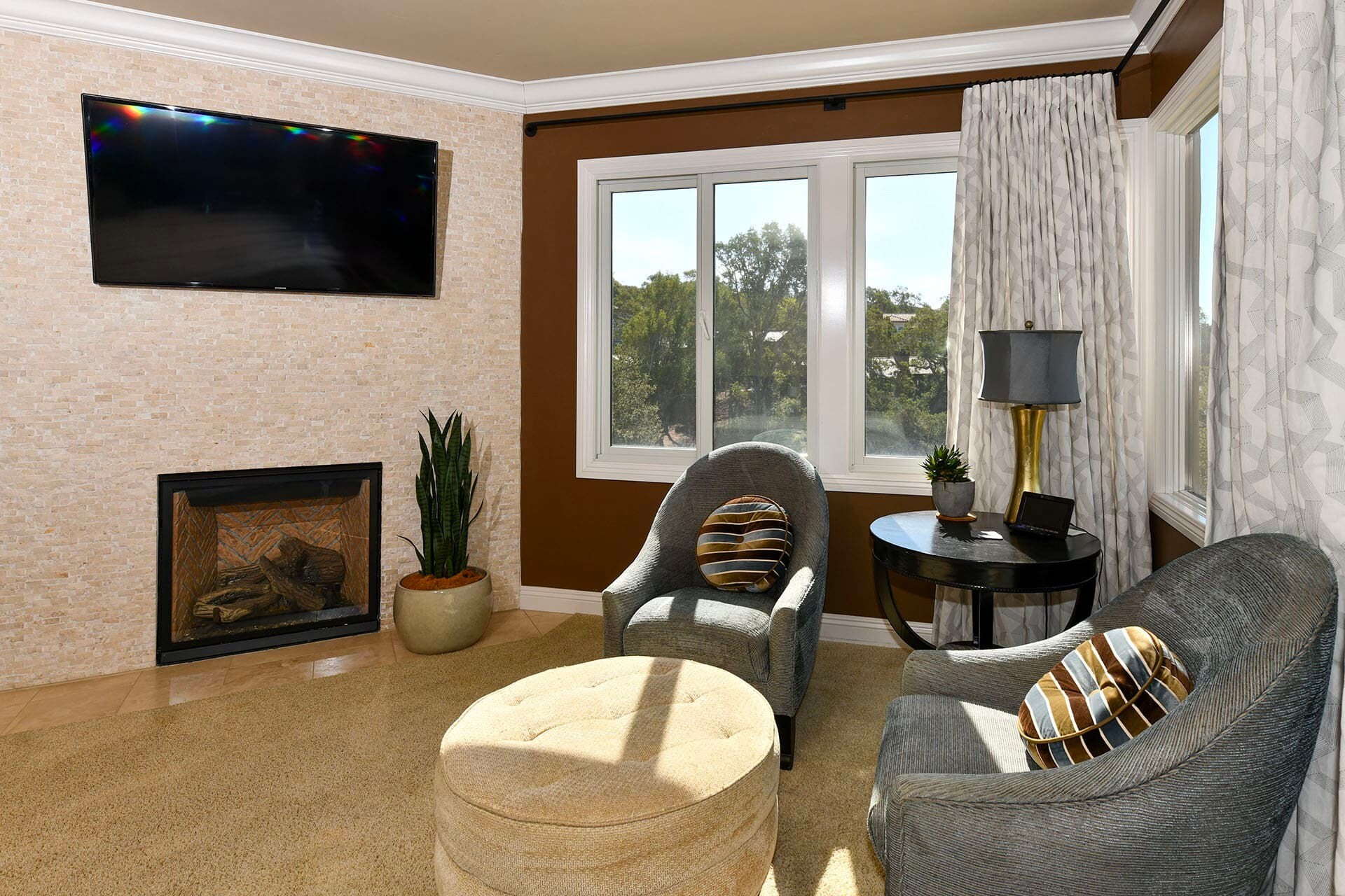 Building Photo - 21 Pinnacle Peak St