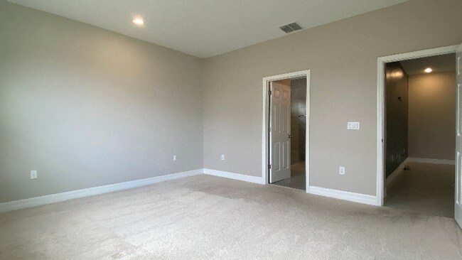 Building Photo - 2066 Cresswell St