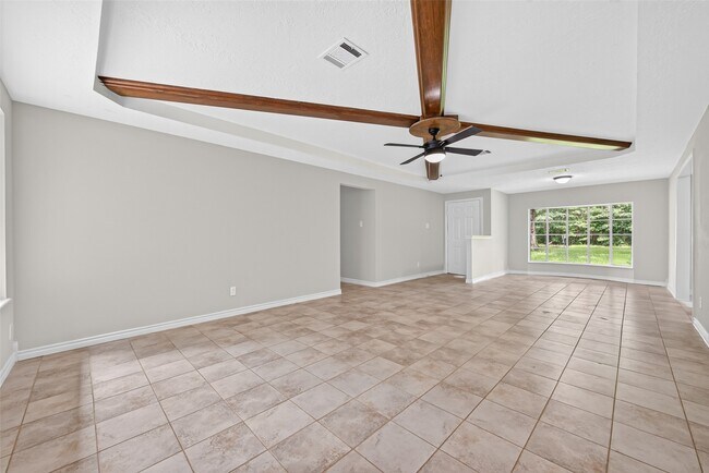 Building Photo - 18747 Woodridge Dr