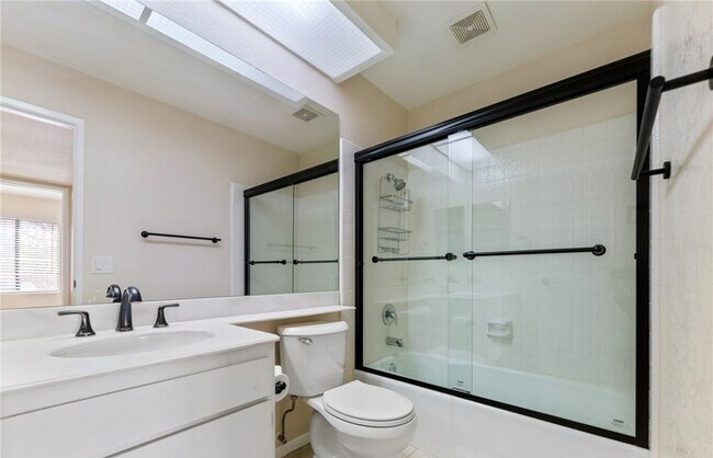 Building Photo - 21372 Brookhurst St