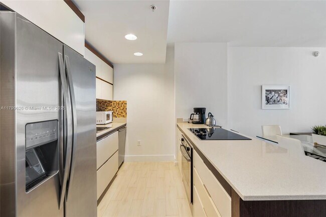 Building Photo - 2155 Washington Ct
