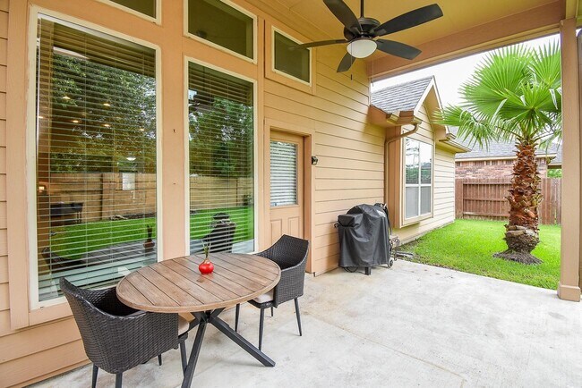 Building Photo - 27515 Huggins Crest Ct