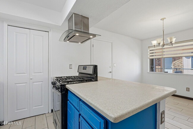 Building Photo - 5609 Van Horn Dr