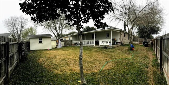 Building Photo - 15117 Bigelow Dr