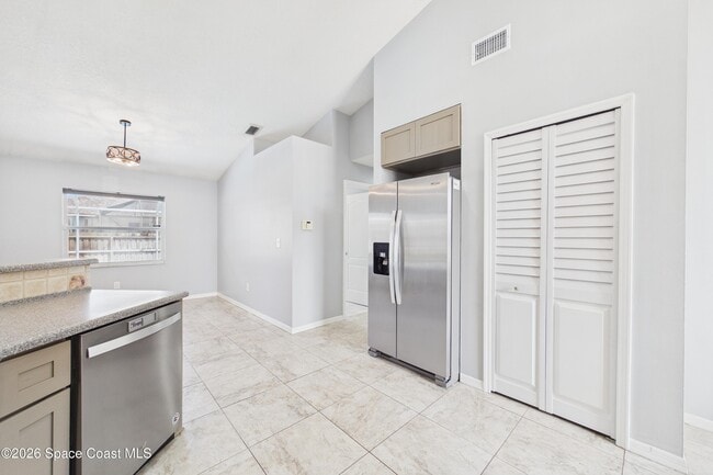 Building Photo - 1914 Jacques Dr