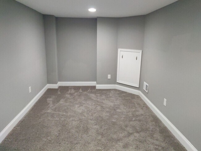 Building Photo - Charming 2BD/3.5BA Townhome in Highlandtown, Baltimore, MD!