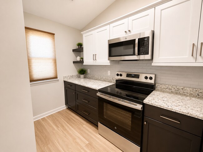Building Photo - 373 Tinkerview Dr