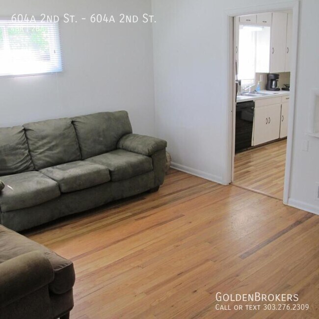 Building Photo - 604 2nd St