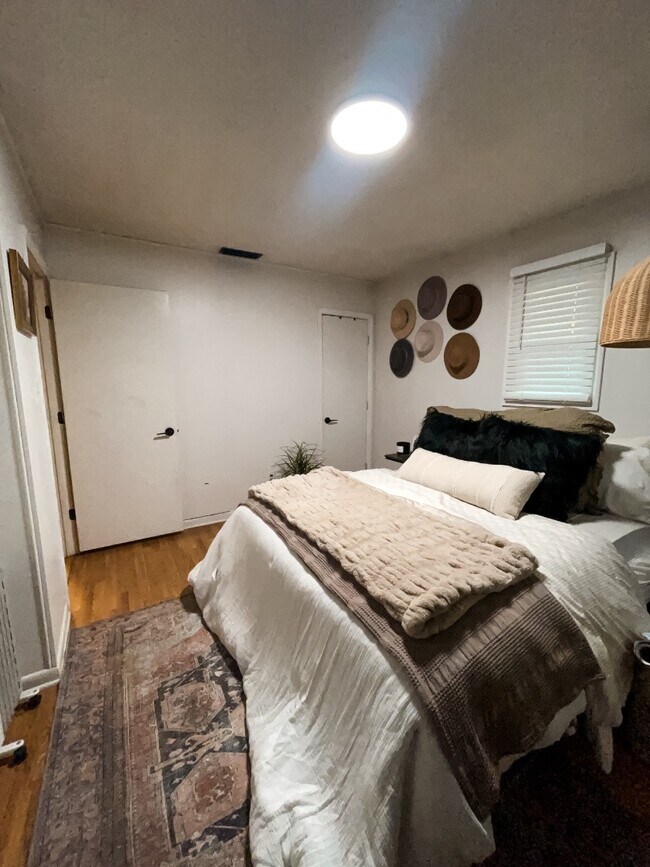 Building Photo - 109 Cleveland Rd