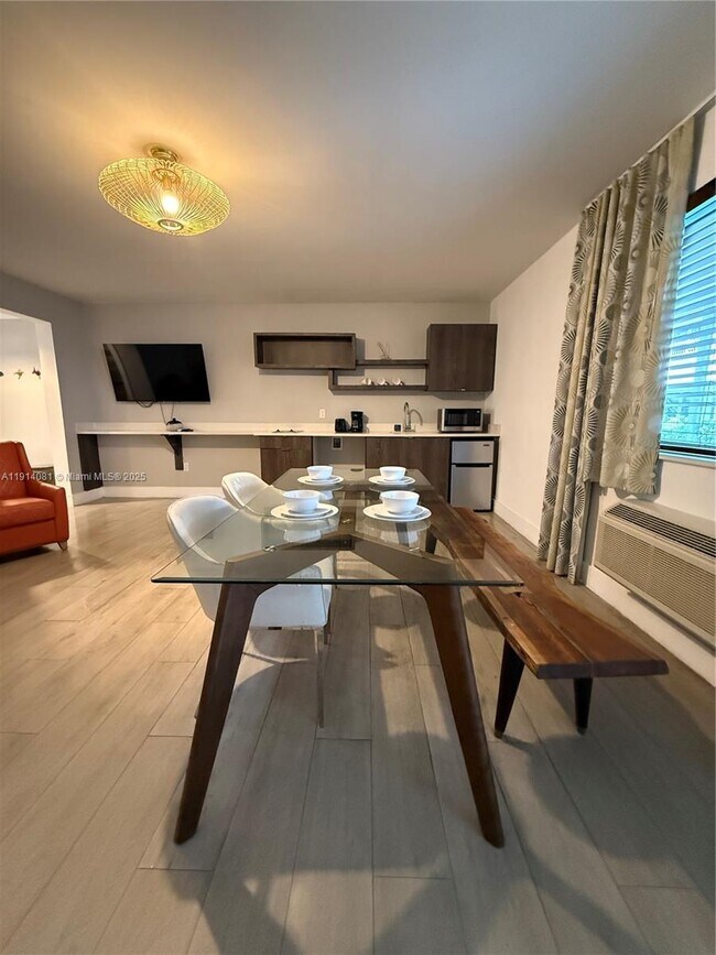 Building Photo - 6755 Harding Ave