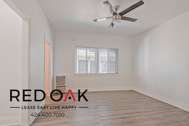 Building Photo - 1017 S Kingsley Dr