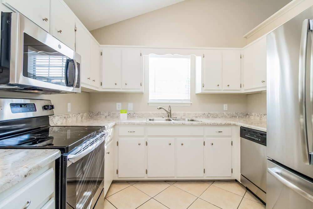 Building Photo - 101 Brandy Ct