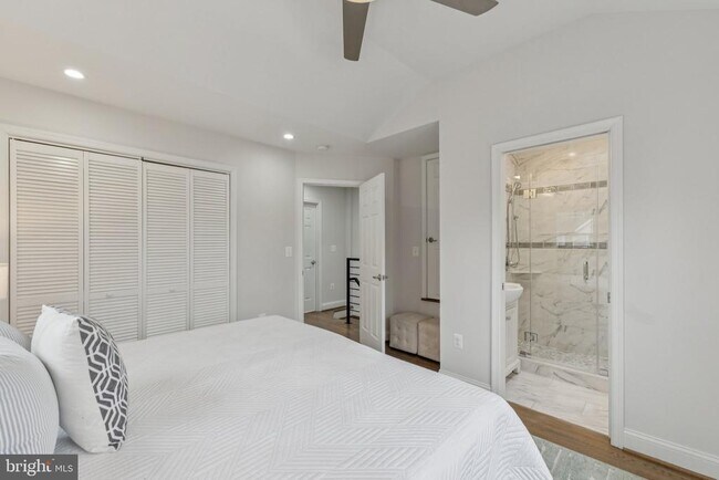 Building Photo - 5629 8th St NW