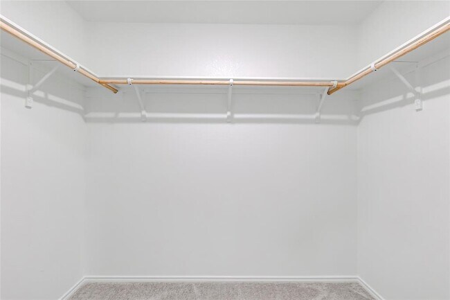 Building Photo - 611 Whoopers Lp