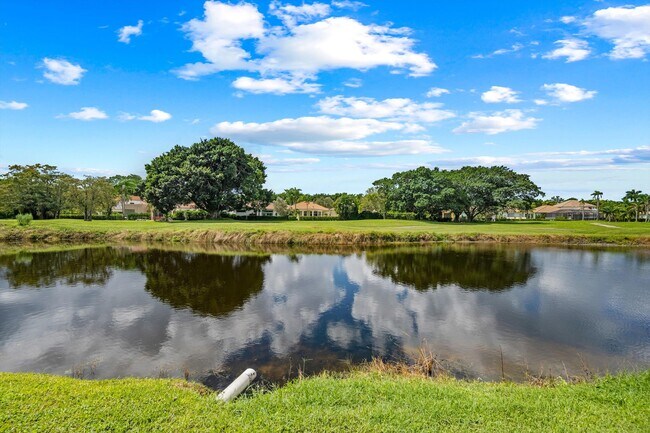 Building Photo - 2587 Muir Cir