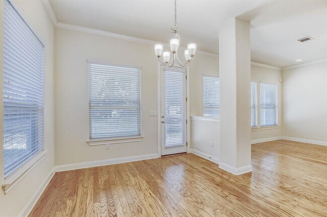 Building Photo - 600 Acadia Bnd