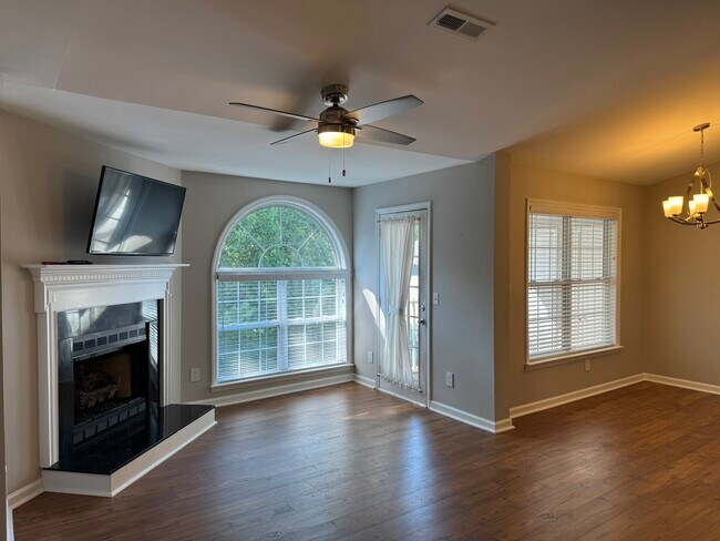 Building Photo - 3630 3B-3643 Morris Farm Dr