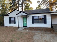 Building Photo - Sunset Acres Beauty