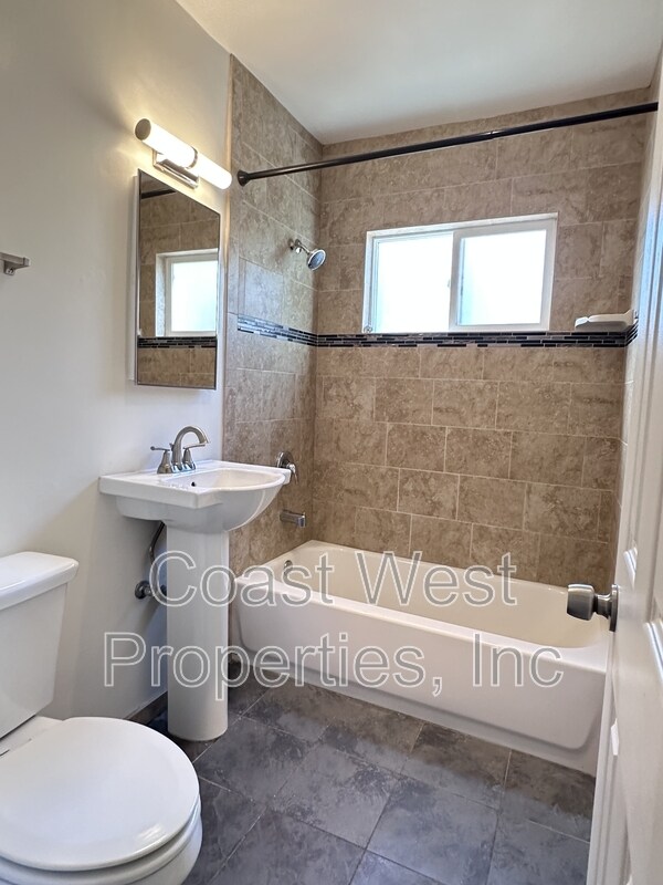 Building Photo - 4566 Maryland St