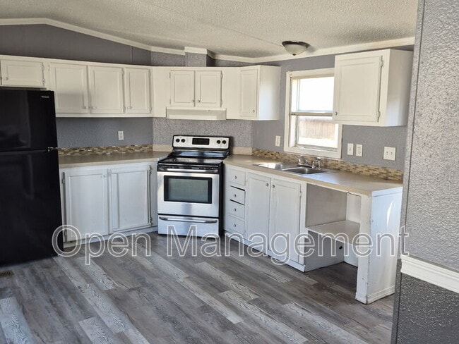 Building Photo - 4511 Dirt Rd