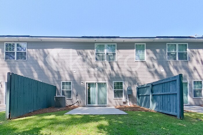 Building Photo - 607 Ferguson Ln