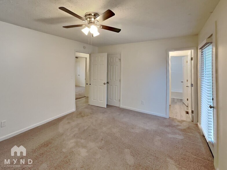 Building Photo - 456 Hardy Way