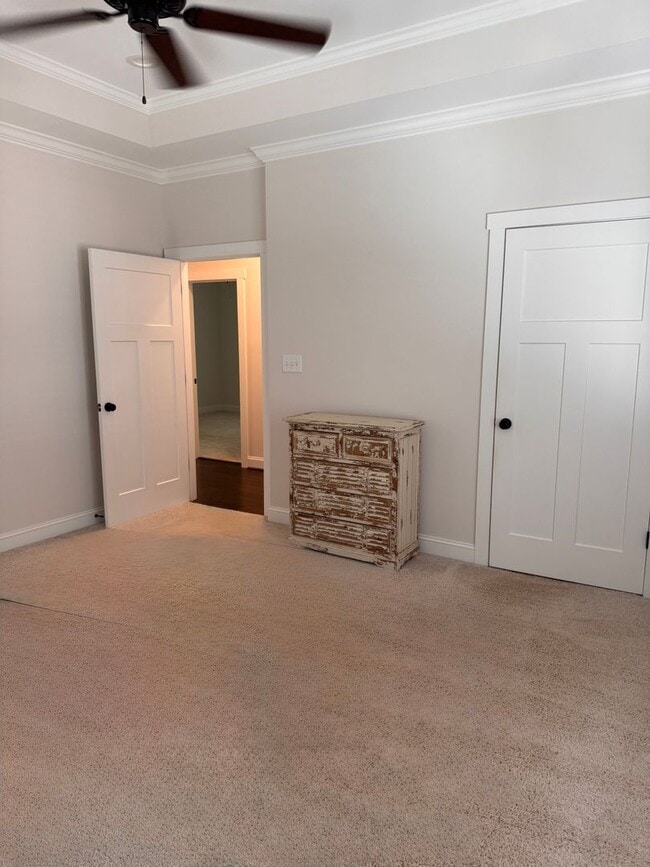 Building Photo - 3 Bedroom || 2 Bathroom Home in Forest