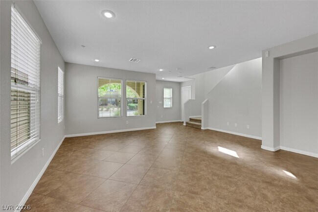 Building Photo - 2089 Waterlily View St