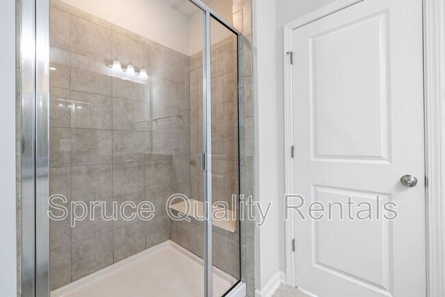 Building Photo - 1268 Commack Dr