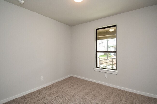 Building Photo - 3322 Verdant Ln