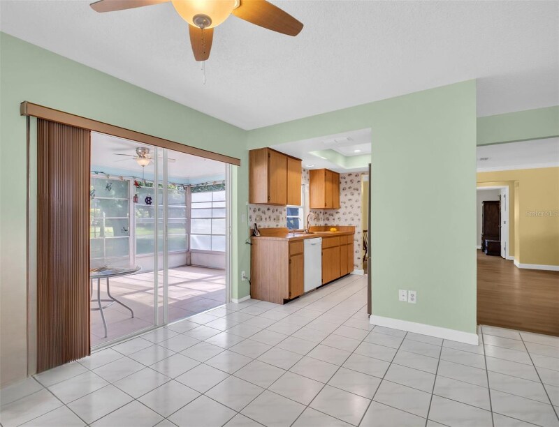 Building Photo - 2967 Macalpin Dr N