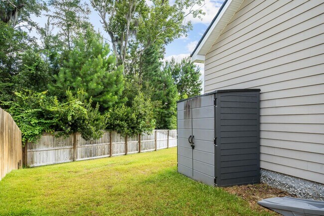 Building Photo - 72 Knotty Ct