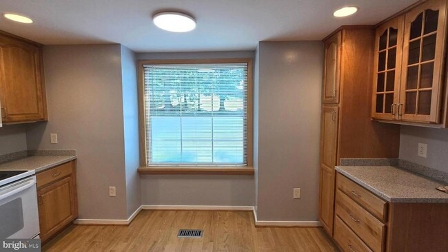 Building Photo - 5987 Clerkenwell Ct