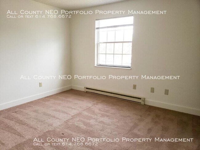 Building Photo - 935 S Court St