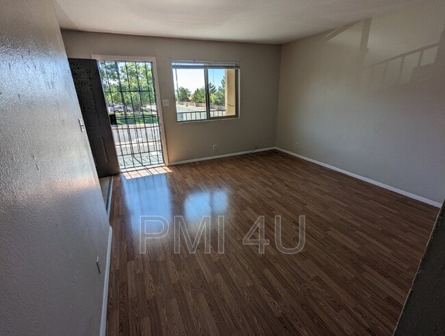 Building Photo - 12409 Manitoba Dr NE