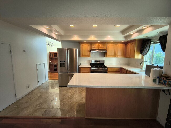 Building Photo - BEAUTIFUL TWO LEVEL 4BD/3BA HOME AVAILABLE IN MILPITAS, CA !!!!!!