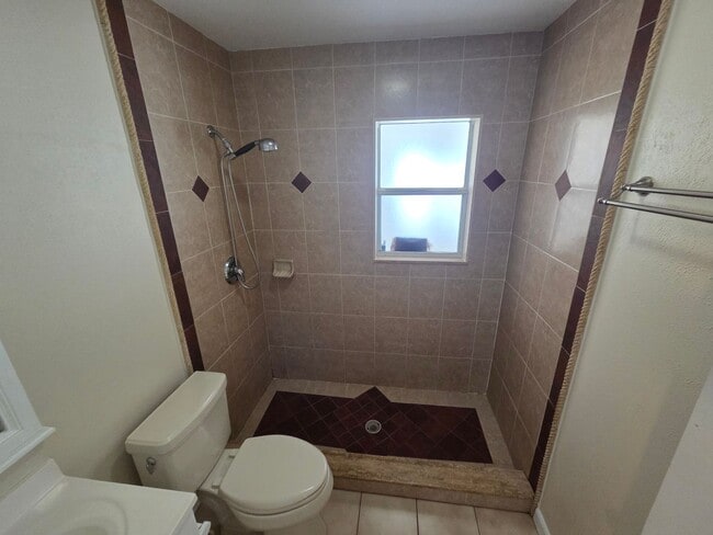 Building Photo - Charming 3 Bedroom Home in South Tampa's Ballast Point Neighborhood