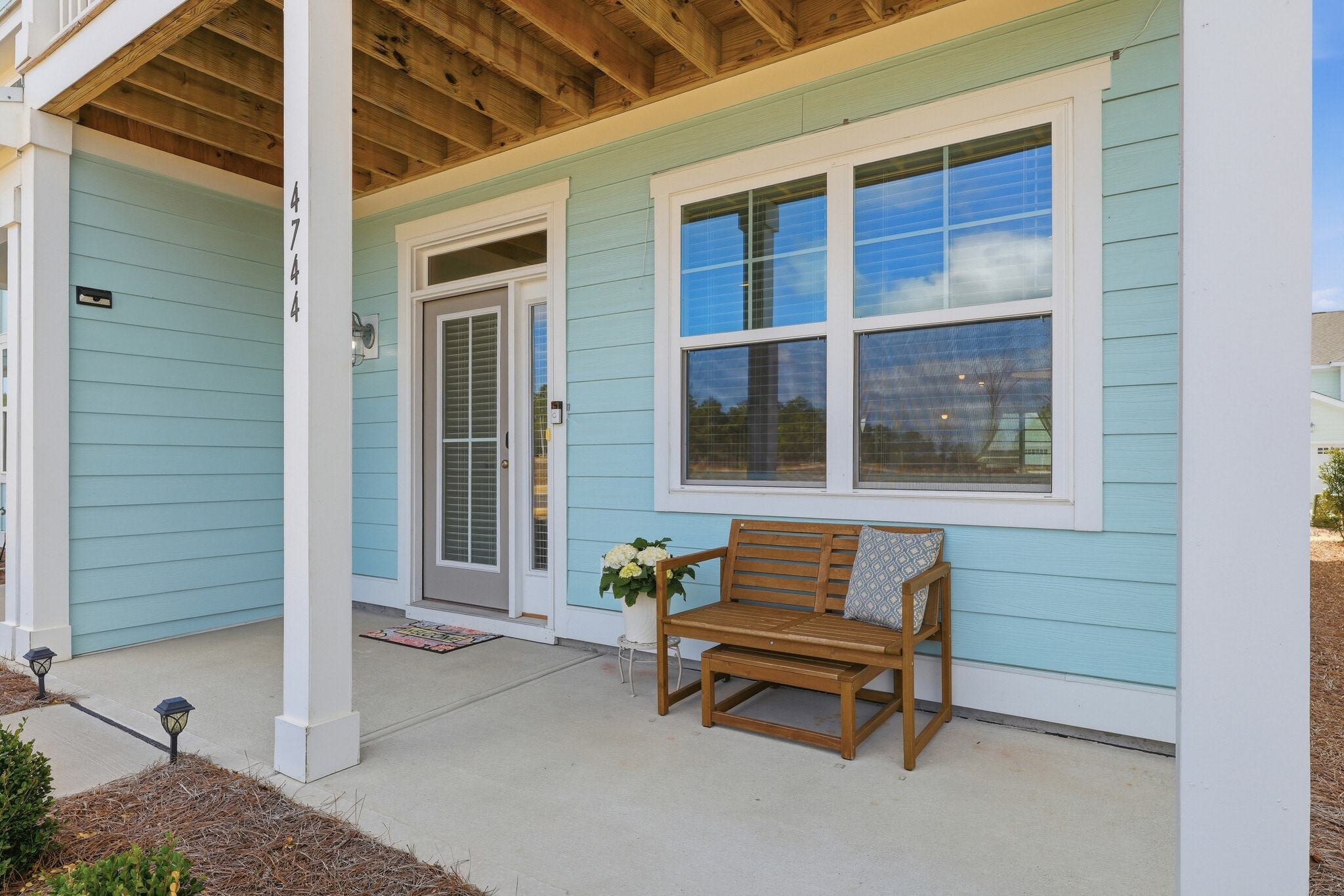 Building Photo - 4744 Siddons Dr