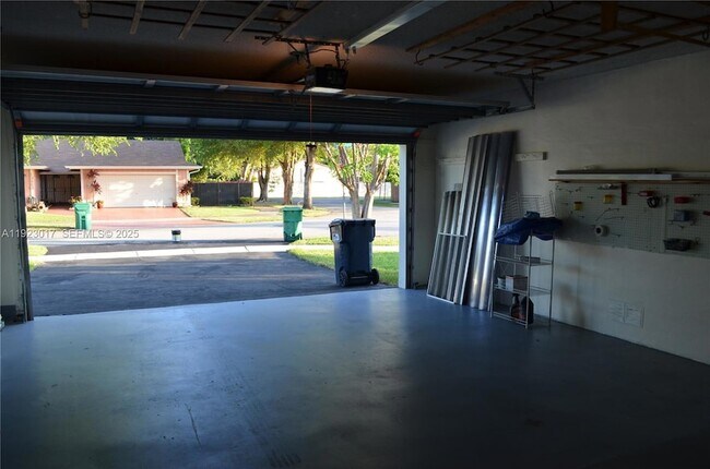 Building Photo - 13491 SW 99th Terrace