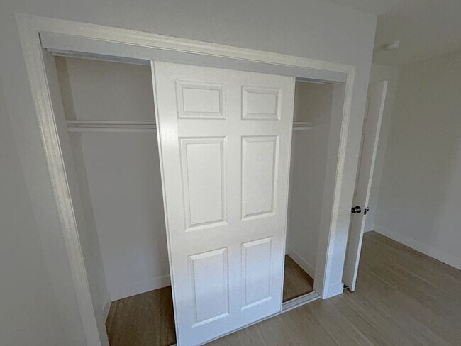 Building Photo - 41 Normandie Ave