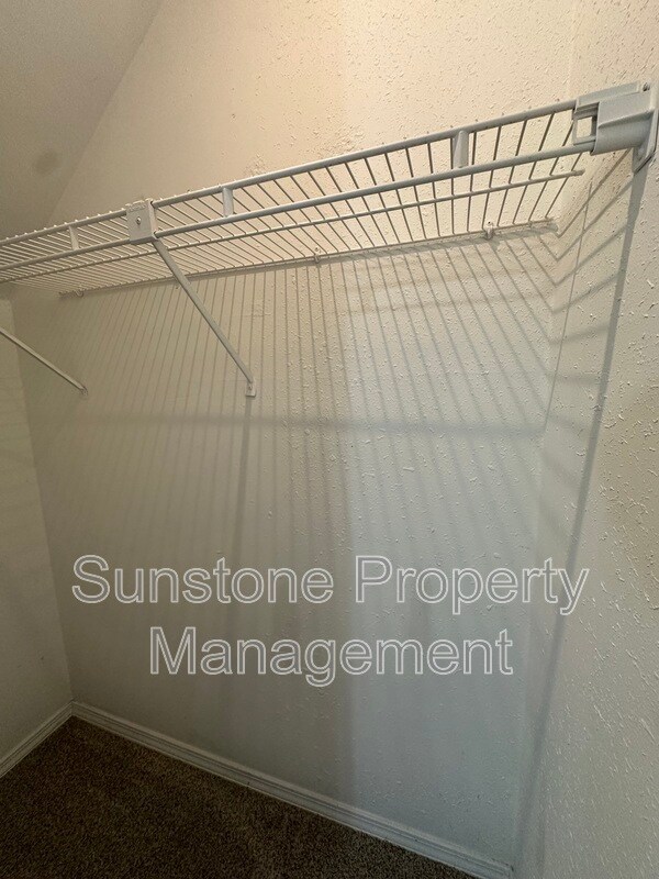 Building Photo - 12303 E 87th St N