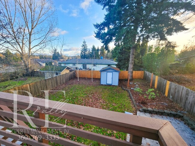 Building Photo - Remodeled w Heat Pump and Large Deck