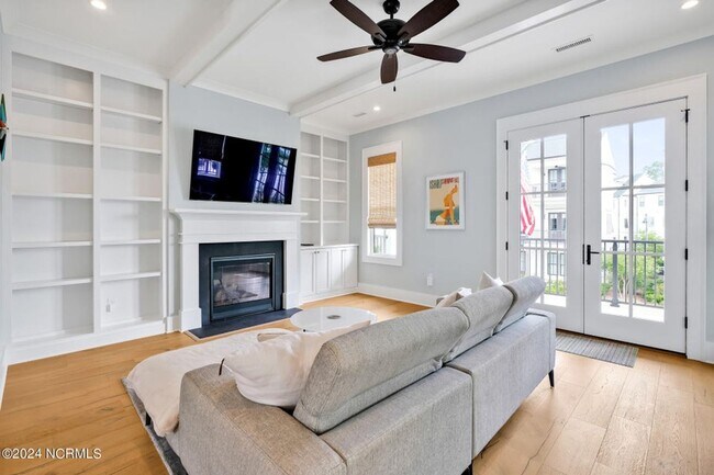 Building Photo - Welcome to Riverlights, a stunning waterfront community in Wilmington, NC