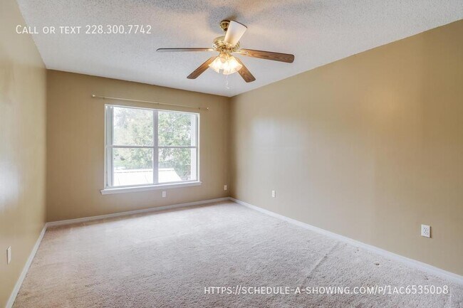 Building Photo - 2073 Stone Bridge Dr