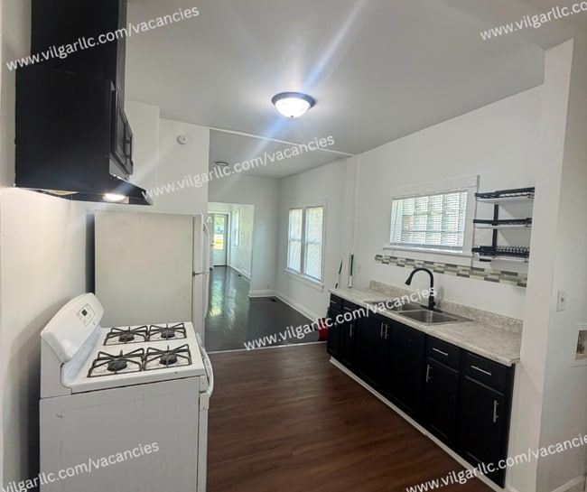 Building Photo - Newly Renovated 3 Bedroom • 1 Bathroom Home