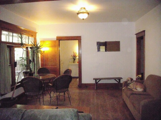 Building Photo - Charming, Spacious Rental in Old Town Fort Collins | Avail. 08/01/2026