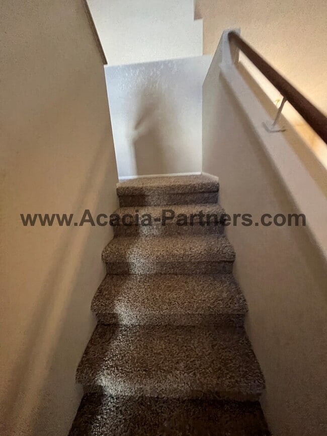 Building Photo - Three Bedroom In East Pointe Estates II