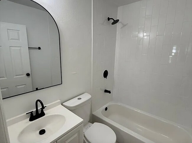 Building Photo - 3540 Teaberry Dr